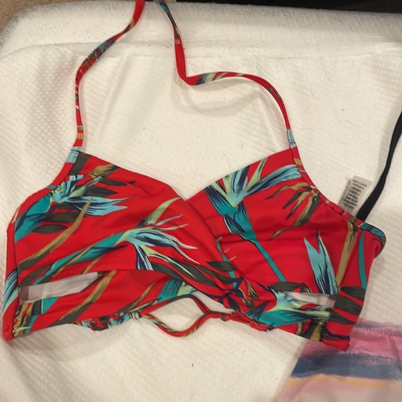 3 PINK swim tops size S - Picture 5 of 5